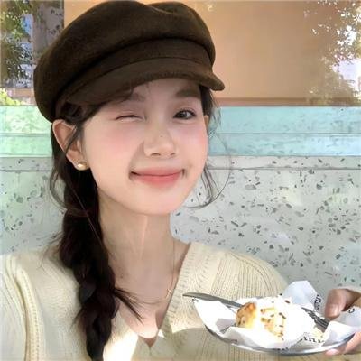 艾曼妞与罗丽妲